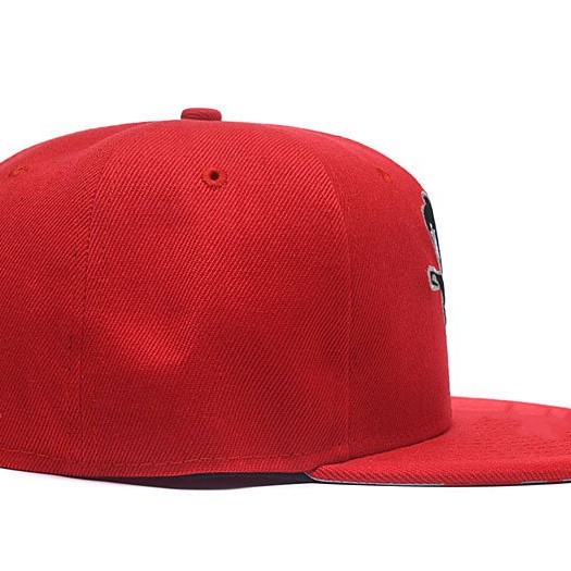 Street Dance Flat-Brimmed Hat Men Dkateboard Baseball Cap Masked Embroidery Hat